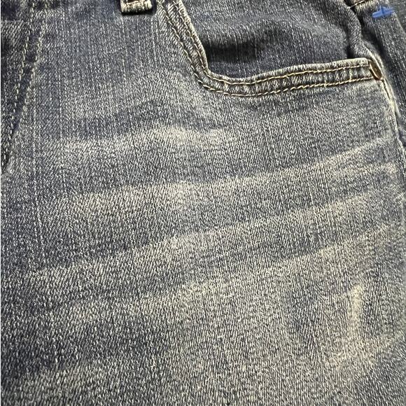 Levi's Women's 505 Straight Leg Jeans Medium Wash Size 6 / 28-32 - Picture 2 of 7